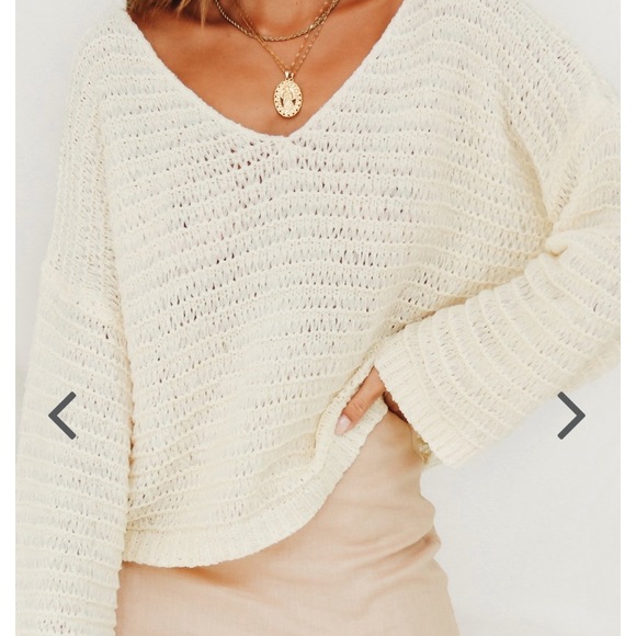 Verge Girl Loose Fitting Knit - Picture 2 of 3